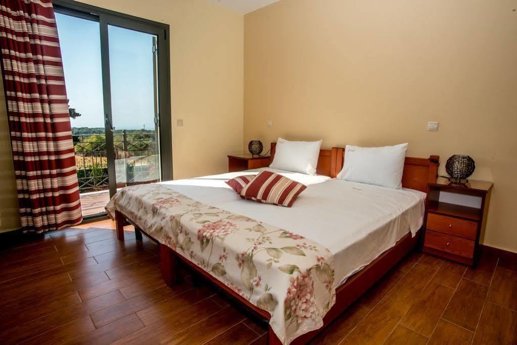 Korallis Villas Livathos  Екстериор снимка