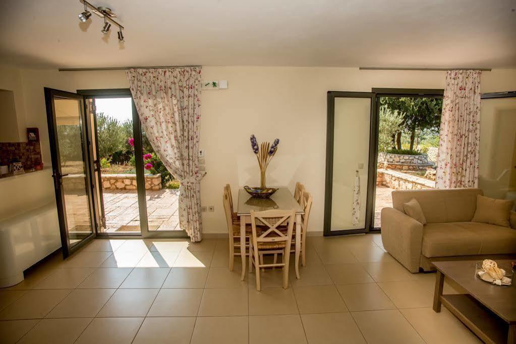 Korallis Villas Livathos  Екстериор снимка