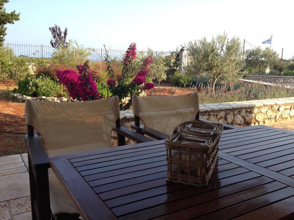 Korallis Villas Livathos  Екстериор снимка